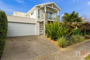 Cove Place Retreat Luxury Rental, Cowes